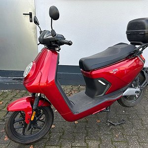 Elscooter Niu MQi GT